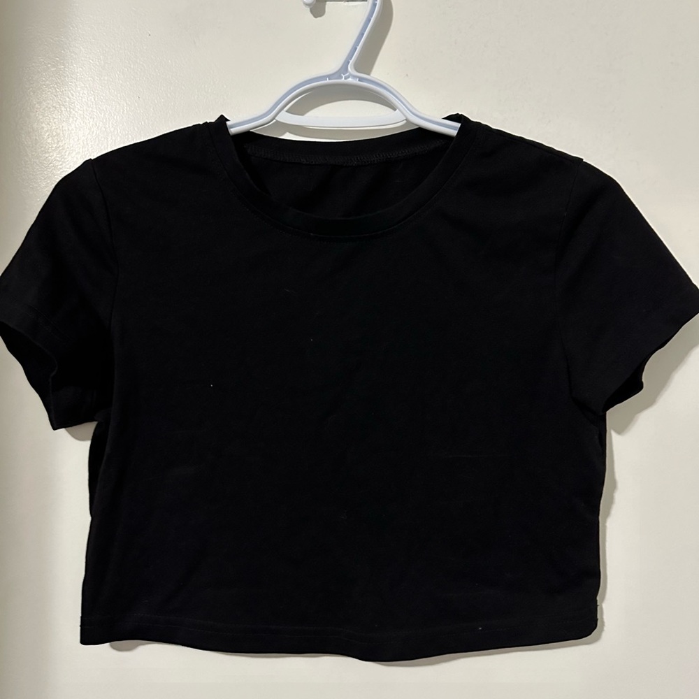 Set of 2 cropped tees